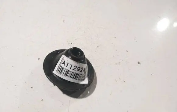 Opel Astra G Spare wheel bolt 90126755