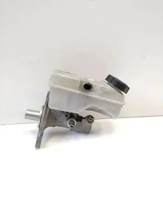Renault Clio IV Master brake cylinder 460915125R 1070529S01