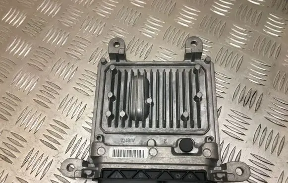Mercedes-Benz C W204 Engine control unit/module A6519007500 A0064461540 28336101