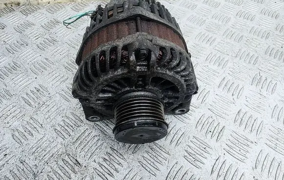 Nissan Juke I F15 Generator/alternator 231003VD1A 231003VDIA