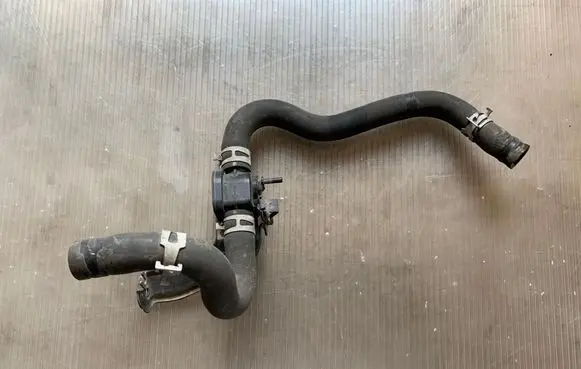 Honda CR-V Coolant heater control valve