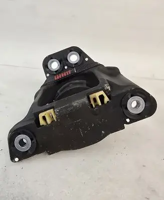 Volvo XC60 Engine mount bracket 31686885
