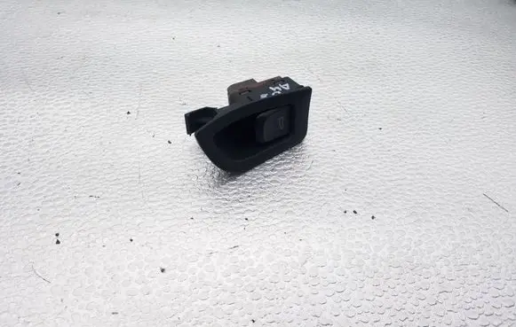 Audi A4 S4 B8 8K Tailgate opening switch 8K0959831A 2370026
