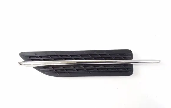 Mercedes-Benz SLK R172 Fender trim (molding) A1726900379