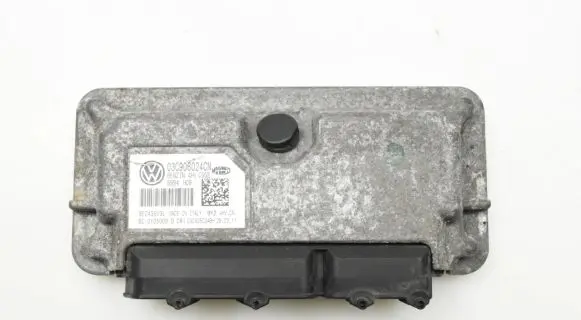 Volkswagen Polo V 6R Engine control unit/module 03C906024CN