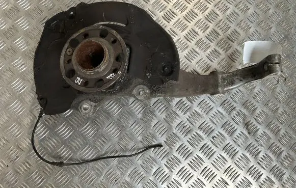 Mercedes-Benz S W222 Front wheel hub A2221901