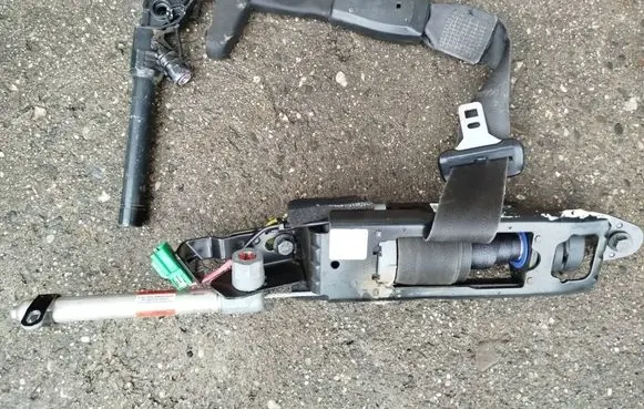 Volvo XC60 Front seatbelt 6152755L0B