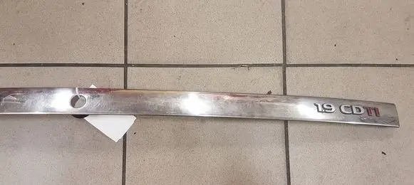 Opel Vectra C Tailgate trim 09177067