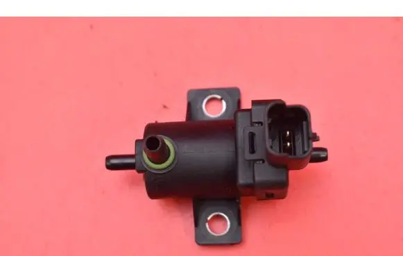 Ford Mondeo MK I Vacuum valve 9665558580