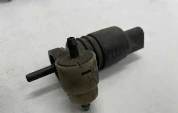Skoda Octavia Mk3 (5E) Windscreen/windshield washer pump 1T0955651A