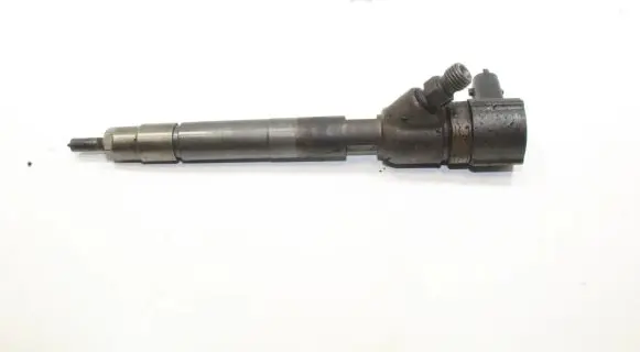 KIA Sportage Fuel injector 338002F300