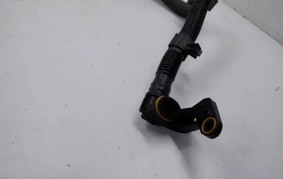 Audi Q5 SQ5 Breather/breather pipe/hose 06L103213