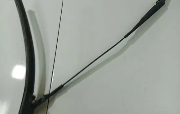 Citroen C4 I Picasso Front wiper blade arm 9684103580