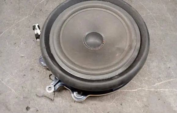 Audi A4 S4 B6 8E 8H Front door speaker 8e0035411