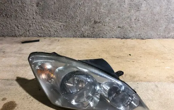 KIA Ceed Headlight/headlamp 02A011B 02A0116