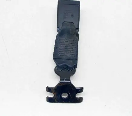 Maserati Ghibli Middle seatbelt buckle (rear) 6700125140 622463300B