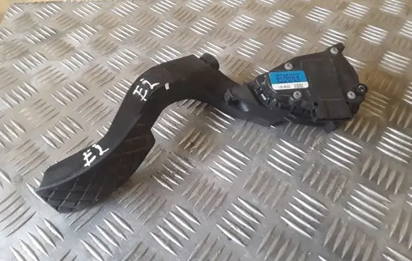 Audi A6 S6 C5 4B Accelerator throttle pedal 6PV00837602 8D1723523M