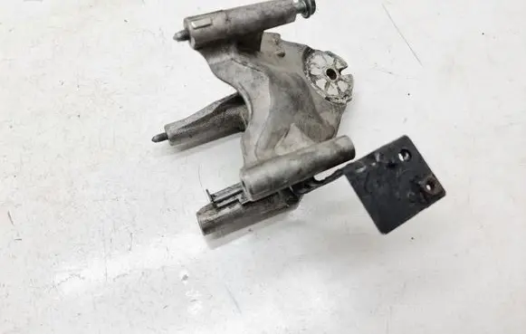 Volkswagen Touareg I Engine mounting bracket 070199308A AGR41362