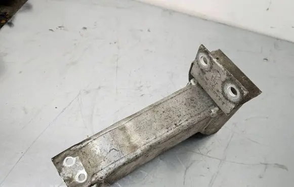 BMW X3 E83 Front bumper mounting bracket 3403439