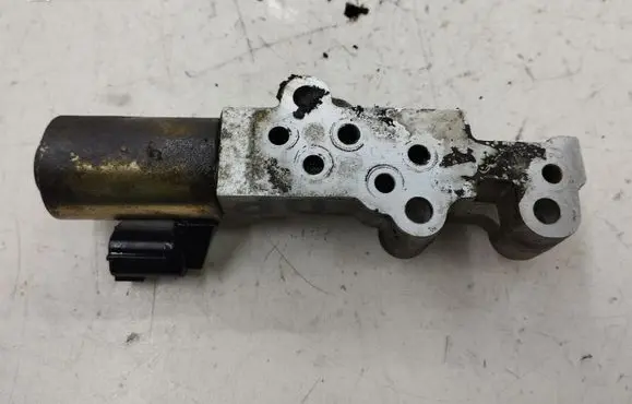 Nissan Murano Z50 Camshaft vanos timing valve 