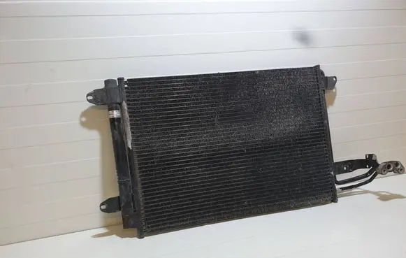 Volkswagen Golf VI Radiator set 1K0820411R 1K0298403A