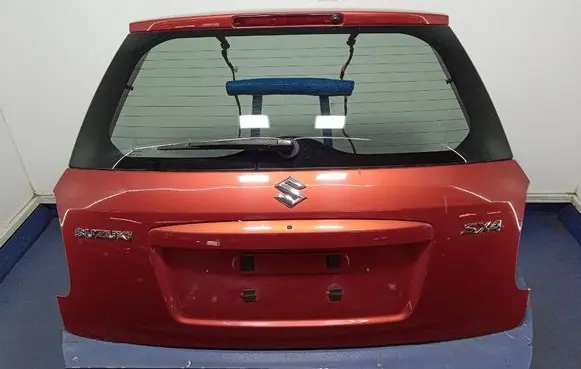 Suzuki SX4 Tailgate/trunk/boot lid