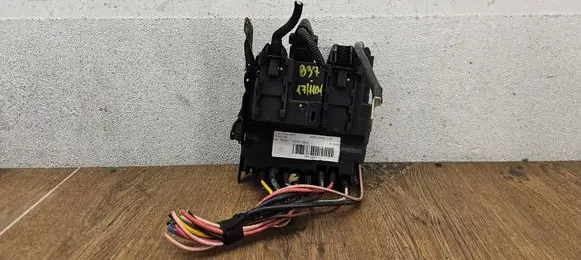 Citroen C4 II Picasso Battery control module 9675350280 04170661444 E1065594