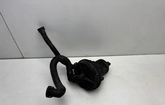 Volkswagen Touran I Secondary air pump 06A959253B 06A131127L