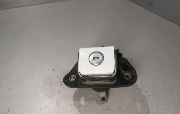 Opel Vectra B Loading door lock 712
