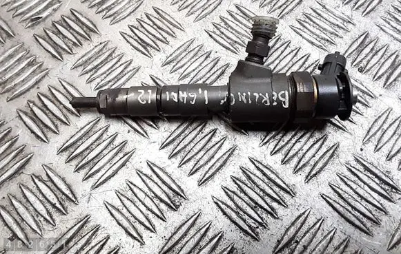Citroen Berlingo Fuel injector 0445110340
