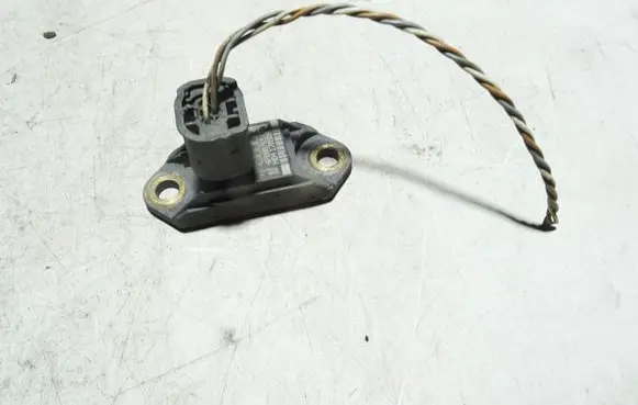 Audi A4 S4 B8 8K Airbag deployment crash/impact sensor 4F0907651