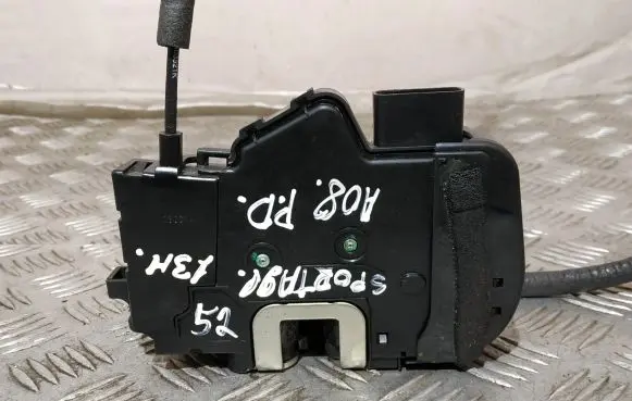 KIA Sportage Front door lock 813203U020