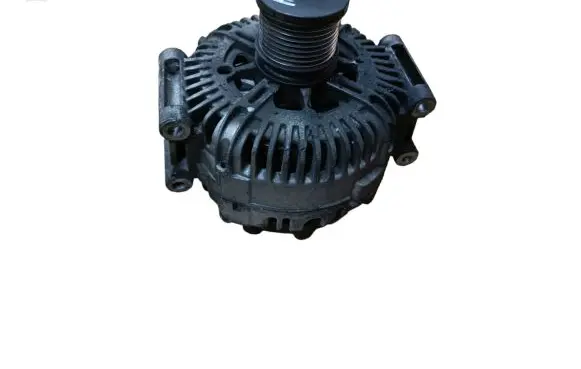 Mercedes-Benz R W251 Generator/alternator A6421540502 TG17C032 2543290A