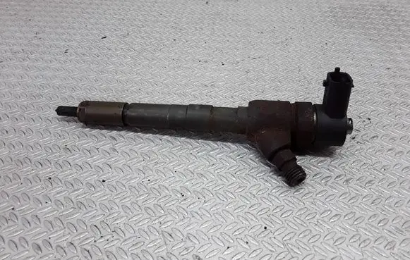 Fiat Punto (188) Fuel injector 0445110083