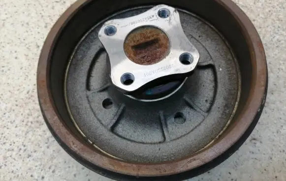 Dacia Spring Rear wheel bearing hub 430427078R 432008052R
