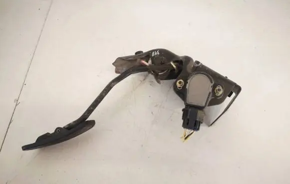 Toyota Corolla E120 E130 Accelerator throttle pedal 8928147010 89281-47010