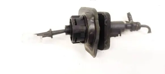 Clutch master cylinder