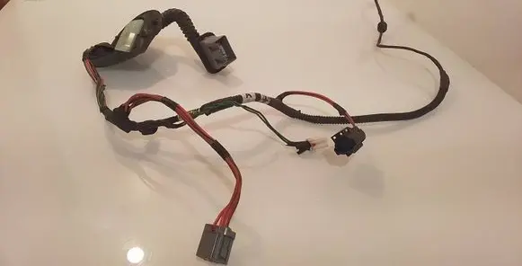 Dodge Caliber Front door wiring loom 71844230 16238