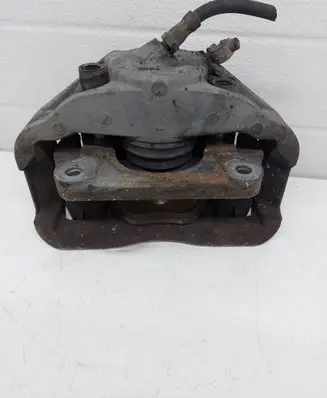 BMW 5 E60 E61 Front brake caliper 167R4