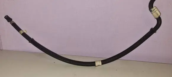 Coolant pipe/hose