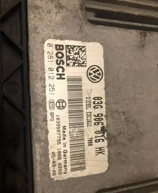 Volkswagen Touran I Engine control unit/module 03G906016HK 1039S07795 0281012251