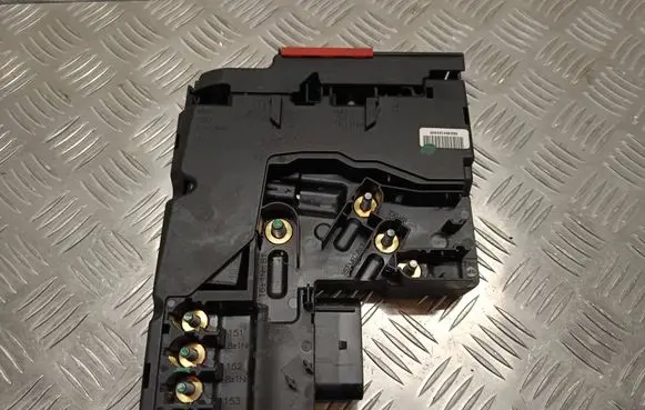 Mercedes-Benz E C207 W207 Positive wiring loom A2075402750