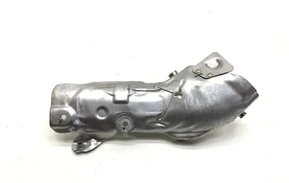 BMW 5 G30 G31 G38 Heat shield in engine bay 265289301 2652893