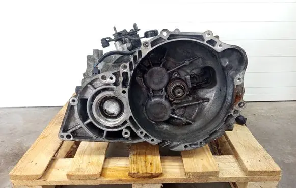 Hyundai Tucson JM Manual 6 speed gearbox S714JE 9166900