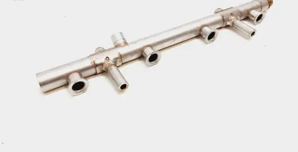 Volkswagen PASSAT B7 USA Fuel main line pipe 06K133317H
