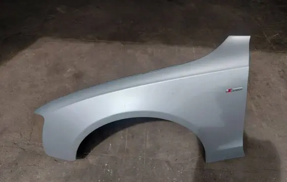 Audi A5 8T 8F Fender