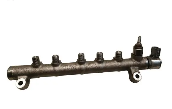 Volvo V60 Fuel main line pipe 31303612