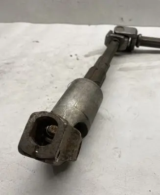 Audi A4 S4 B7 8E 8H Steering column universal joint 043202