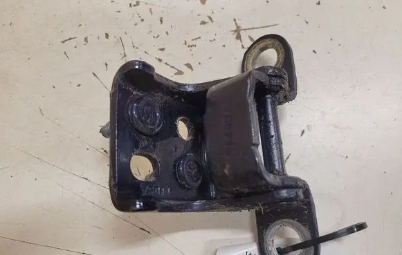 Jaguar S-Type Rear door upper hinge