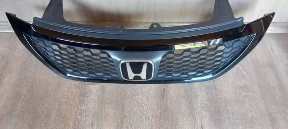 Honda CR-V Front bumper upper radiator grill 08F21T0A9M003